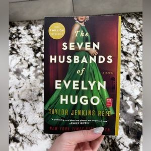 The Seven Husbands of Evelyn Hugo book